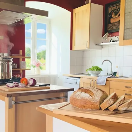 Charming Country Getaway, Balcony, Views, Office Le Monestier